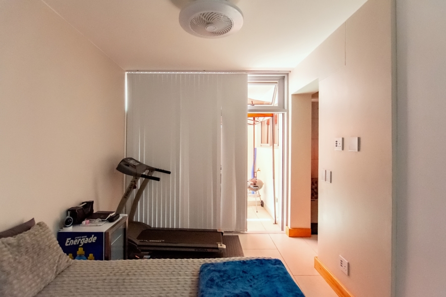 5 Bedroom Property for Sale in Paradise Beach Western Cape